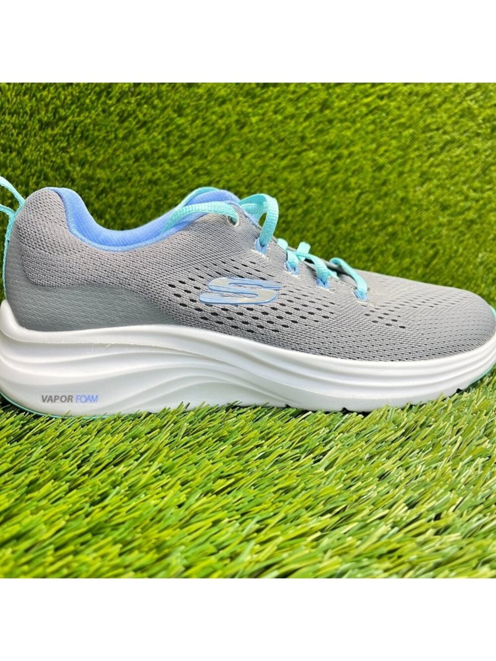 Skechers Vapor Foam Fresh Trend Womens Size 8.5 Gray Running Shoes Sneakers
